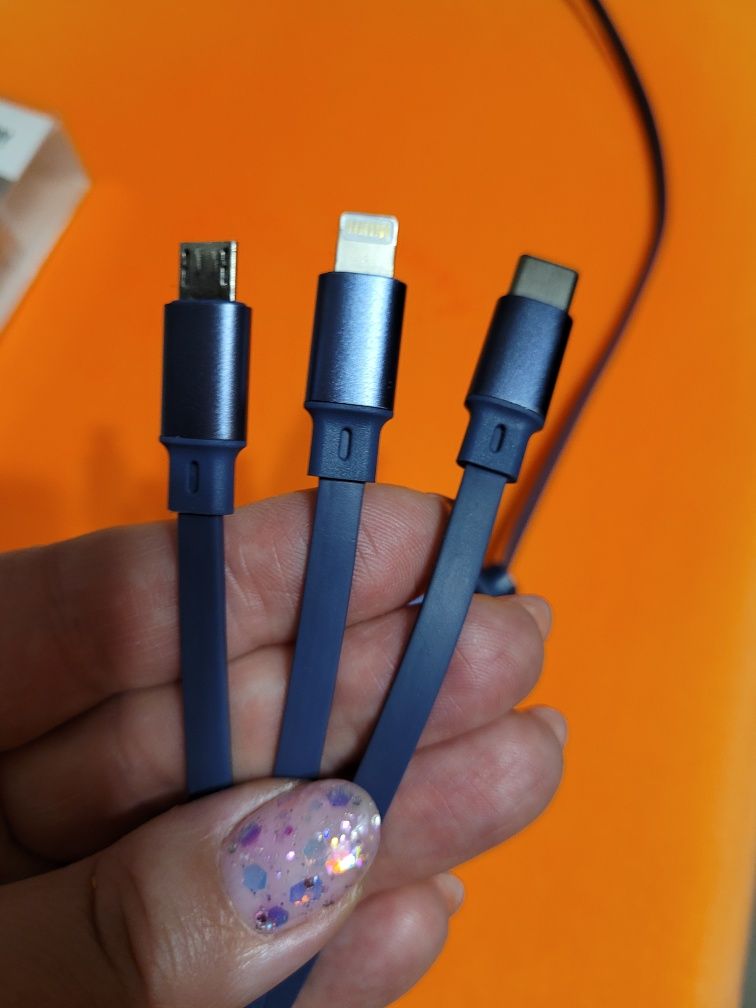 Выдвижной USB кабель для зарядки телефонов 3 в 1