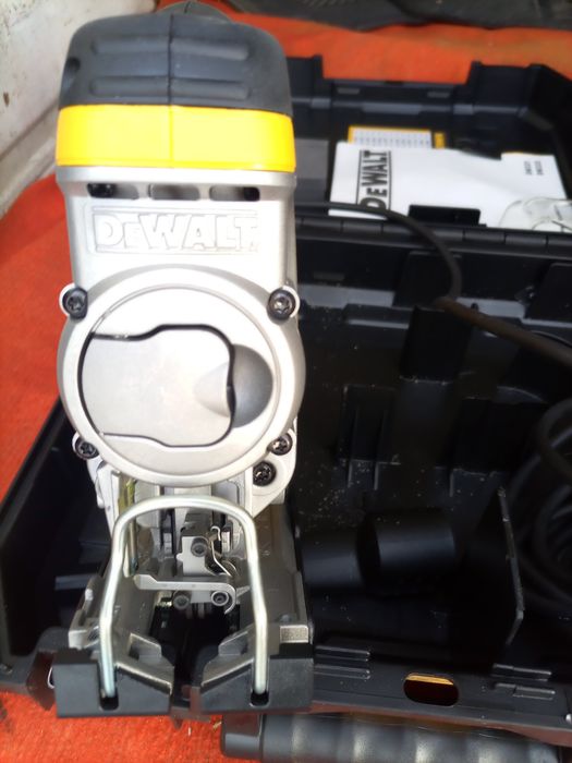 Serra Tico Tico dewalt dw331k -qs