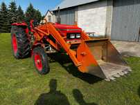 Ciągnik rolniczy Zetor 4511 z turem