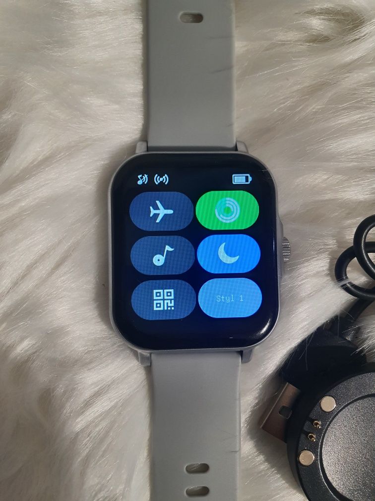Nowy zegarek Smart watch