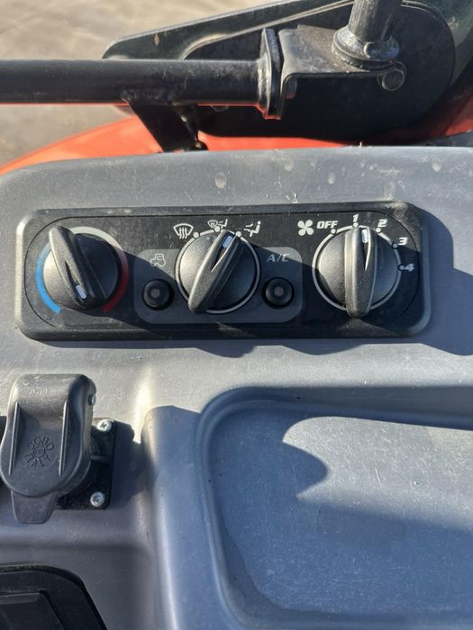 Трактор Kubota M105GX японія