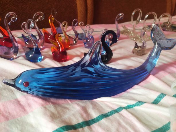 Лебеди (цветное стекло) + дельфин