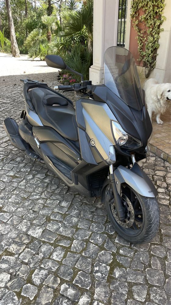 Yamaha x max 400