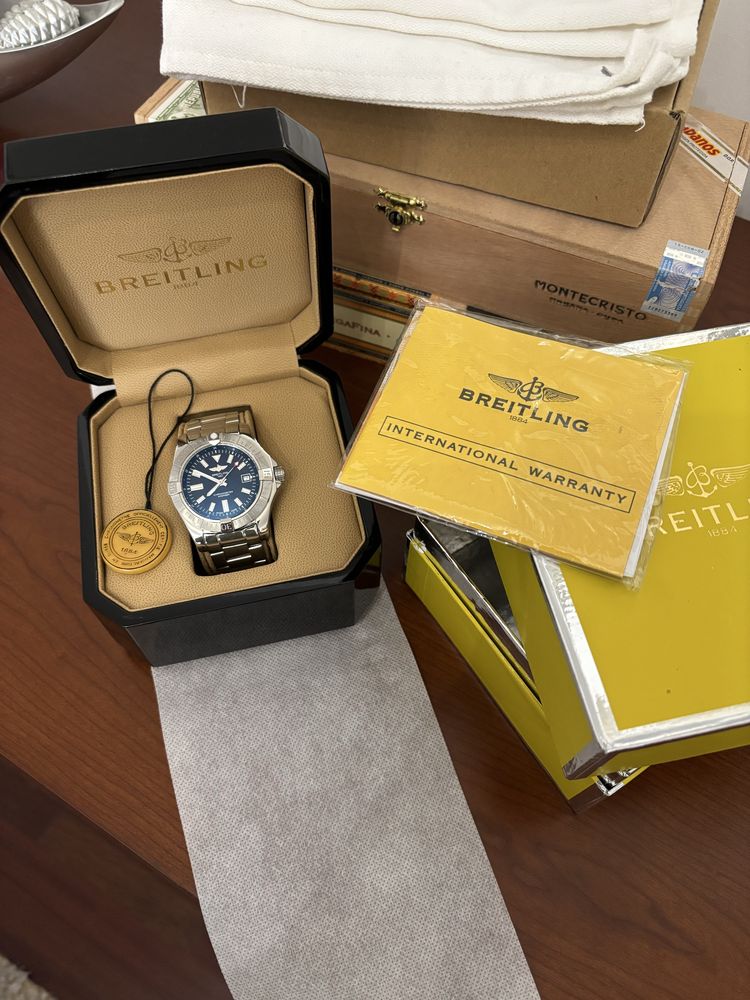 Breitling AVENGER