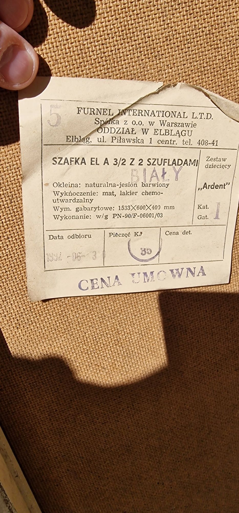 Sprzedam szafke z opuszczanymi drzwiczkami