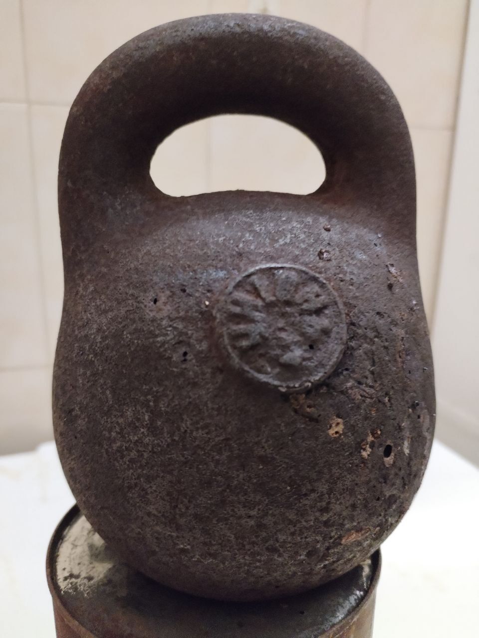 Продам гирю б/у.