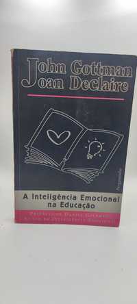 Livro- Ref CxB - J. Gottman / J. Declaire - A inteligência Emocional