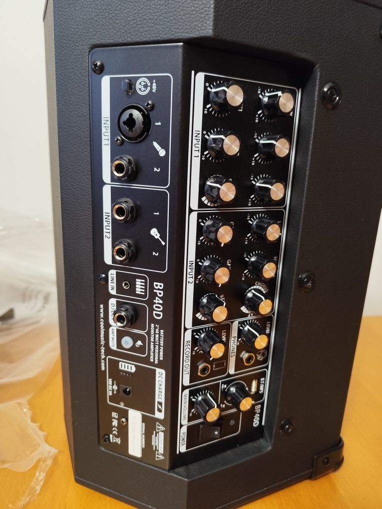 Wzmacniać gitarowy Coolmusic BP40D nowy.