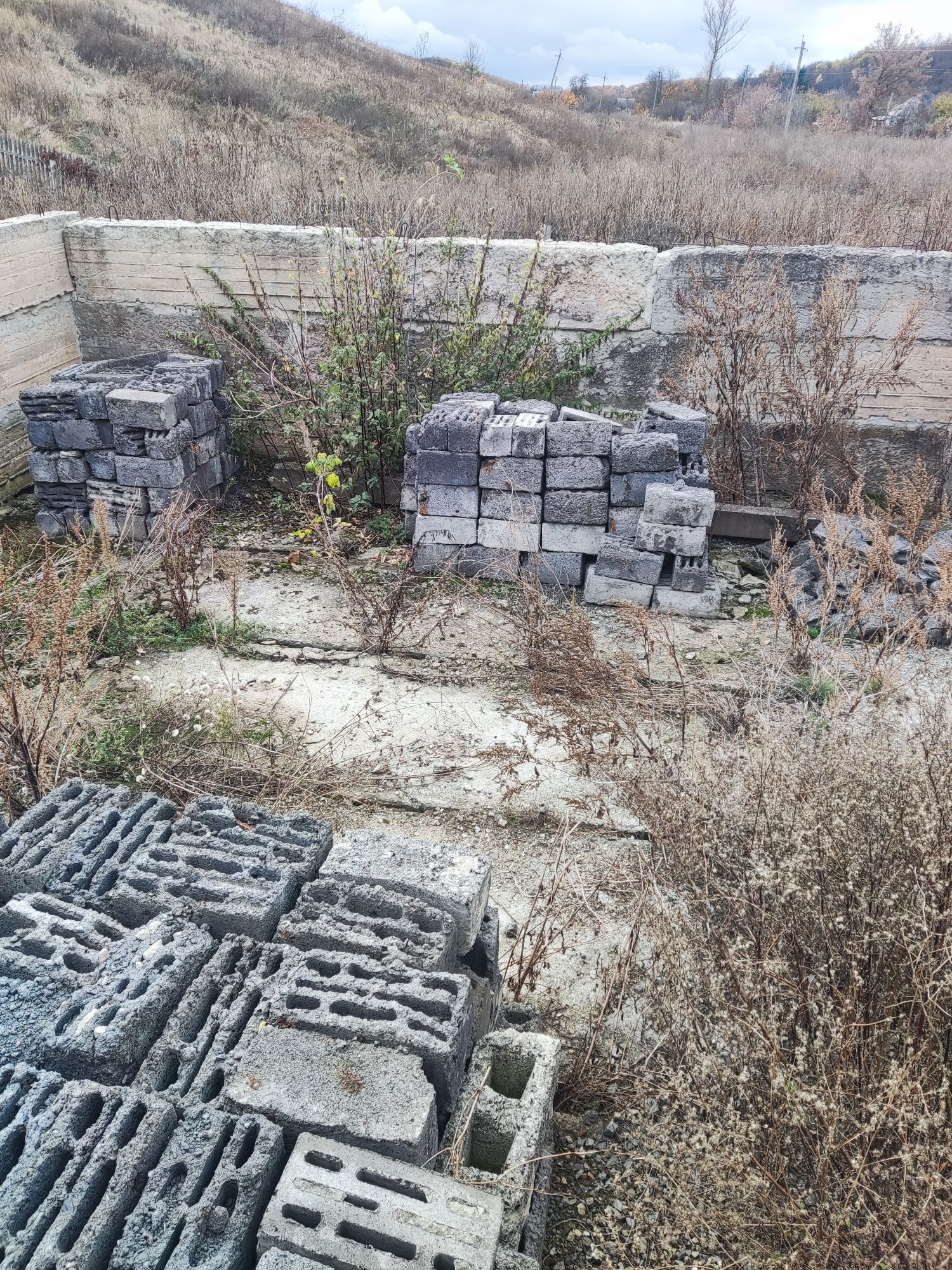 Продам шлако блок.блоки.плити