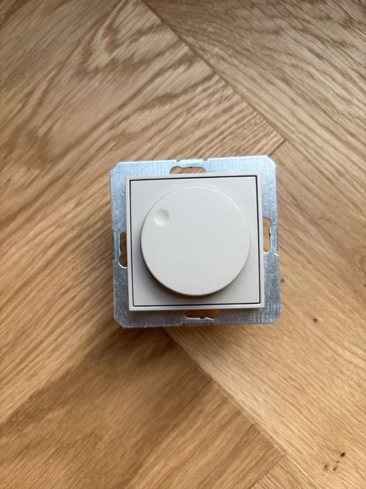 Ściemniacz przyciskowo-obrotowy Taupe Karlik MINI - 60MRO-1