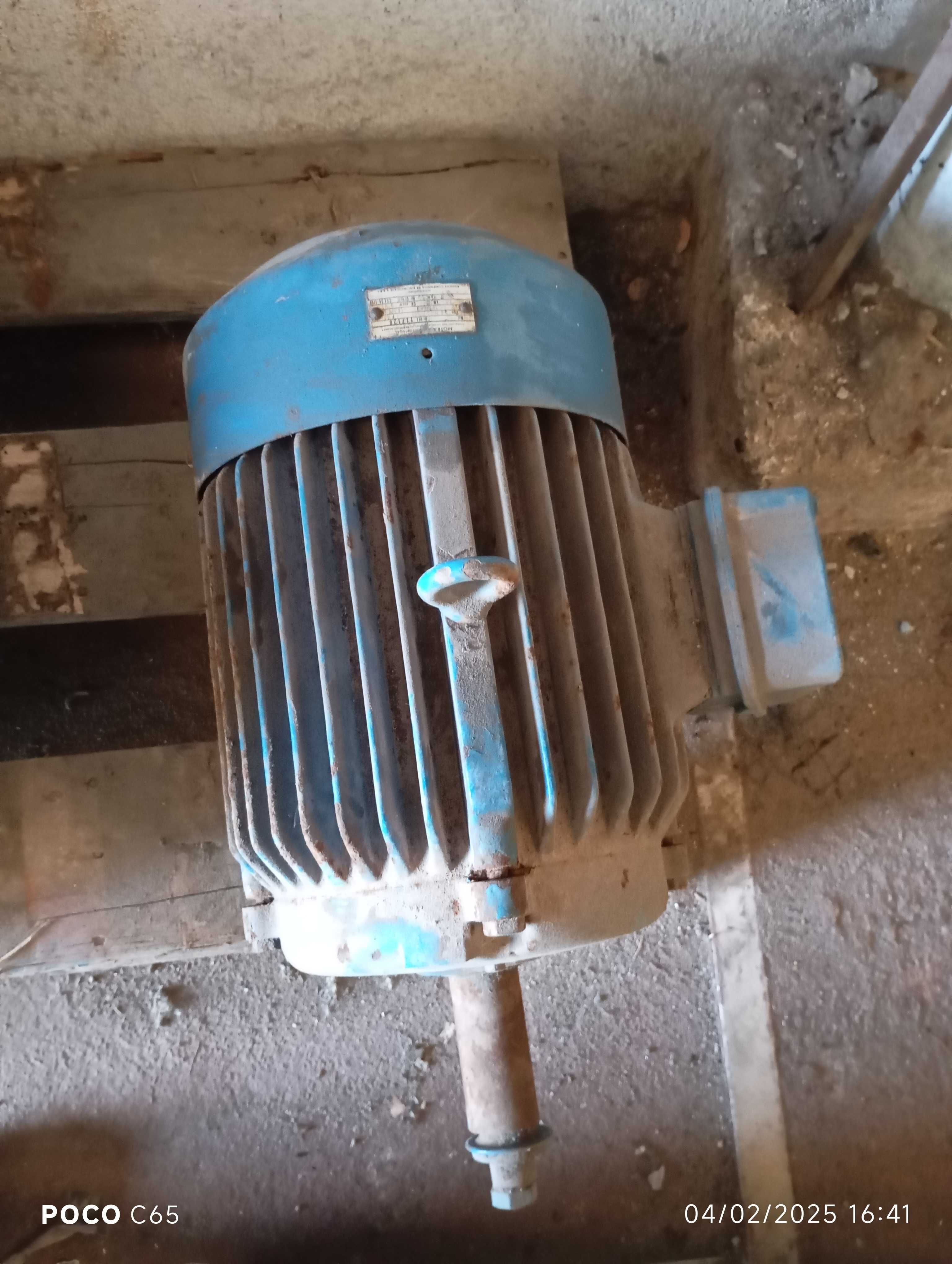 Lote Motores Elétricos Trifásicos usados
