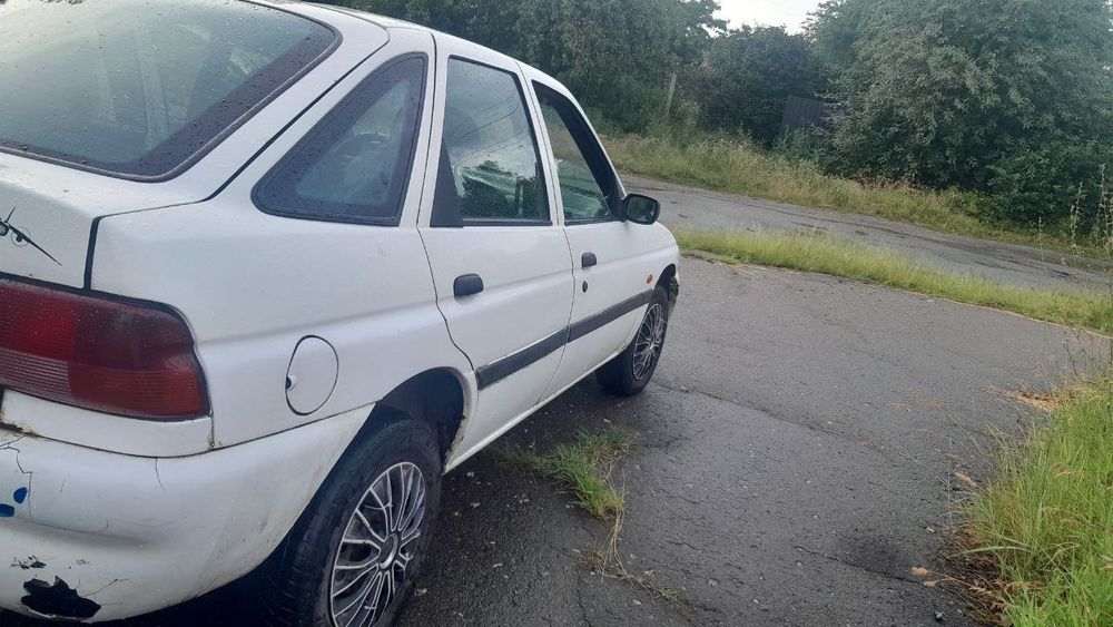 Продам  Ford Escort