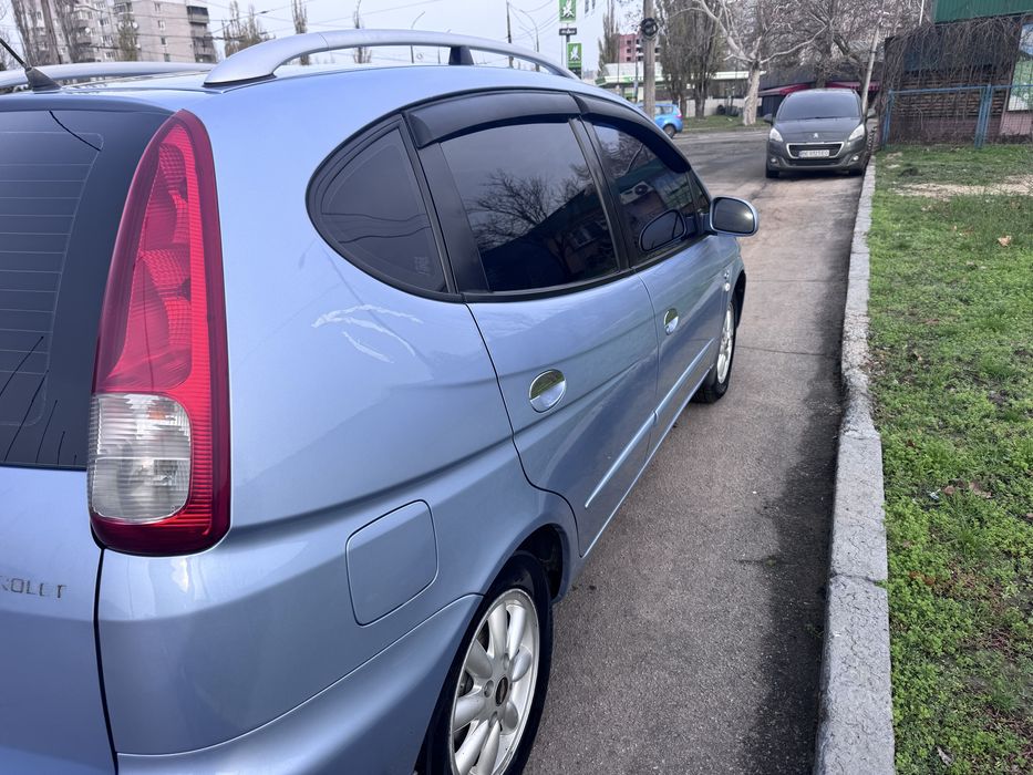 Продам шевролет такума АВТОМАТ