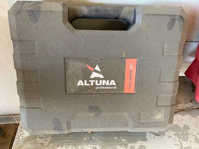 Tesoura de poda Altuna a bateria