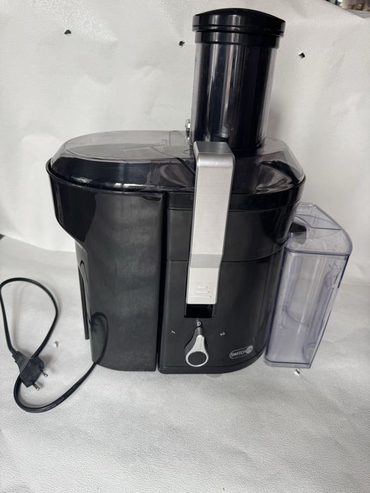 Соковижималка Switch On потужністю 450 Вт