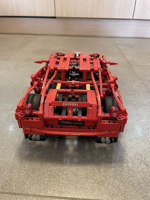 LEGO Technic Wyścigówka Ferrari 599 GTB Fiorano 2007