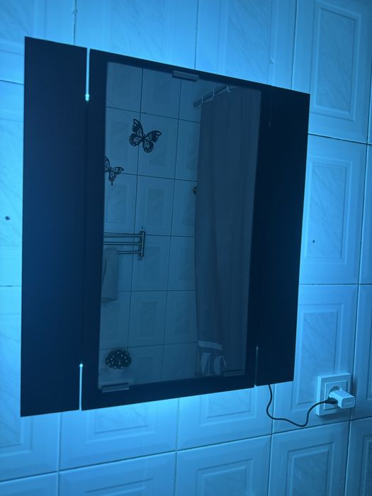 Armario espelhado casa de banho LED