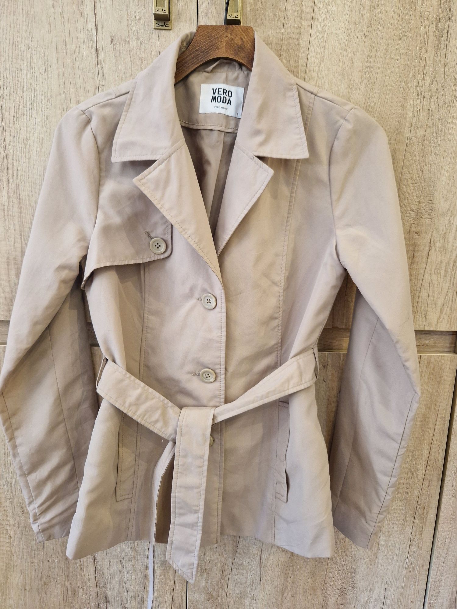 Kurtka trencz krótką Vero Moda rozmiar S