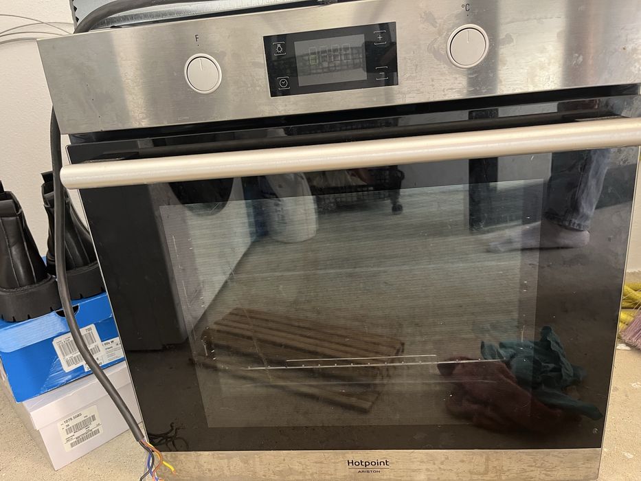 Vendo Fogão + Placa Vitrocerâmica (com fatura)