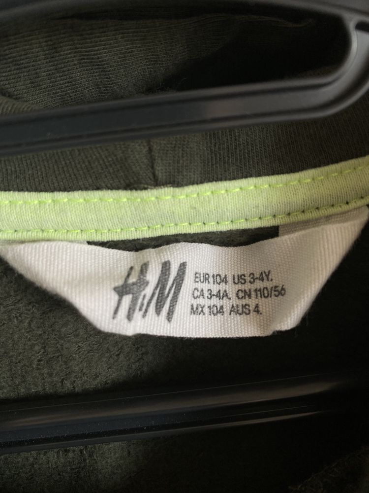 Bluza H&M r. 104 z odwracanymi cekinami