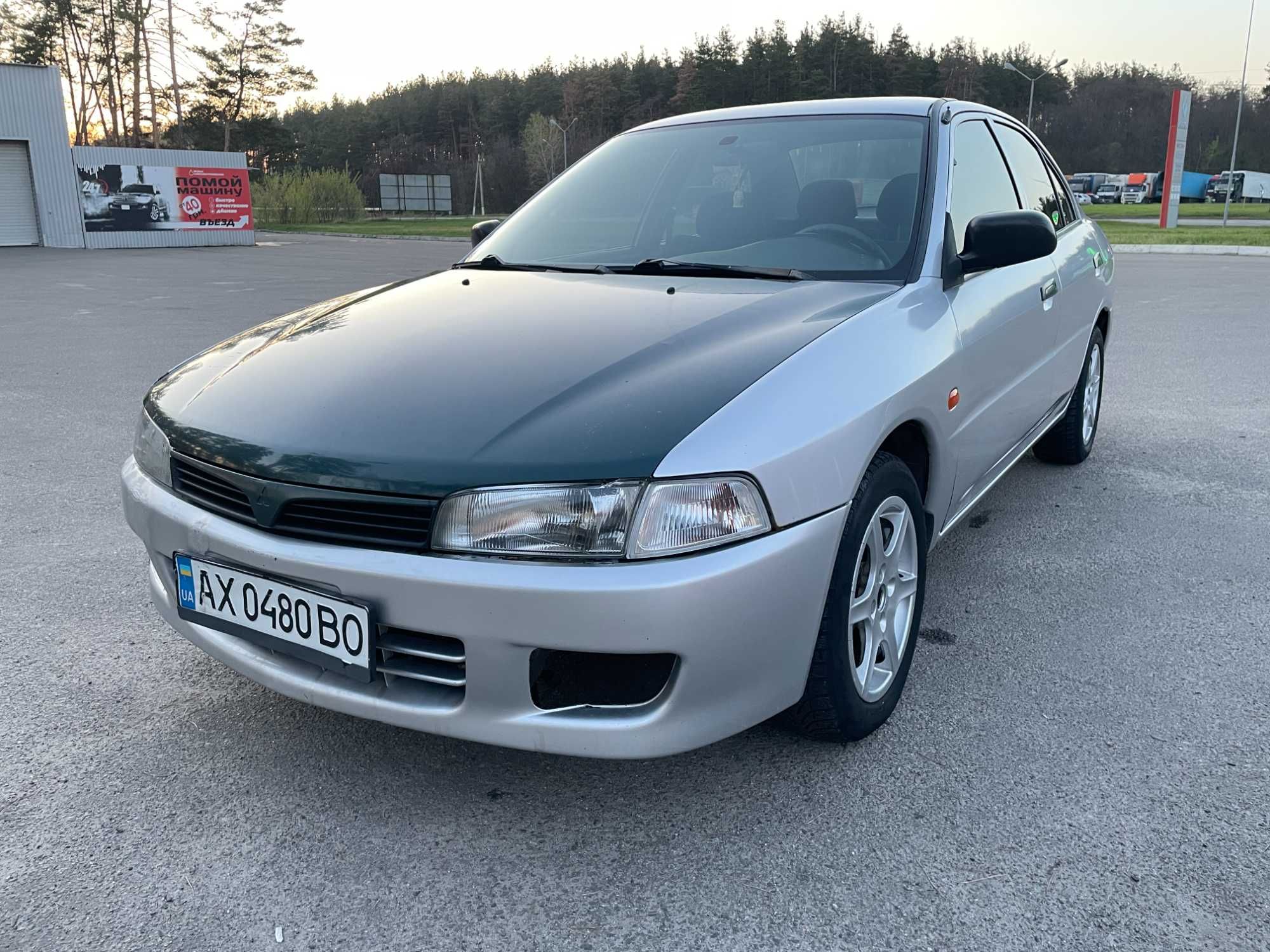Mitsubishi Lancer 6 2001