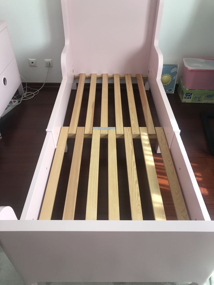 Cama  extensivel + colchao + 2 comodas