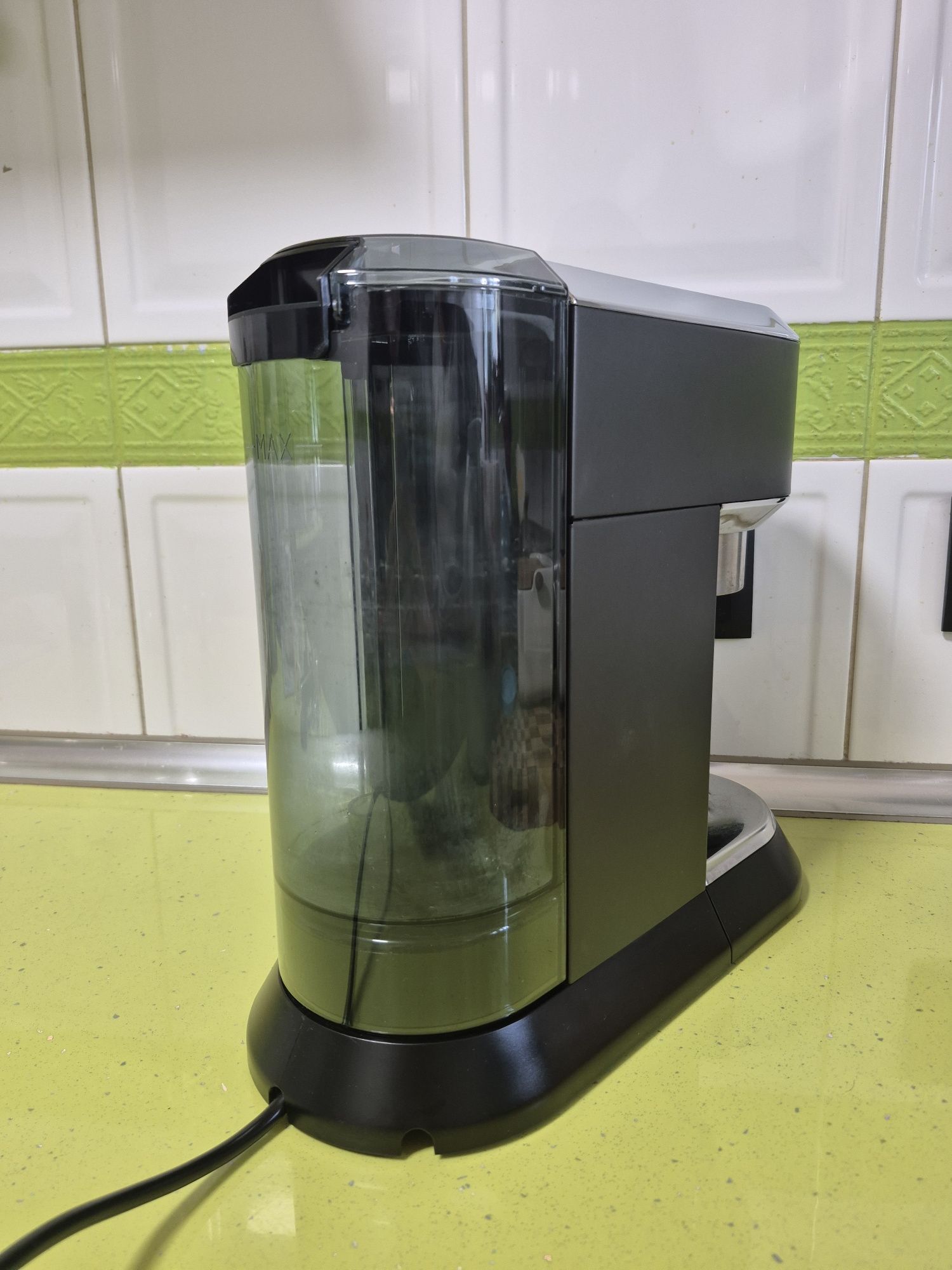 Máquina de Café DeLonghi Dedica Style