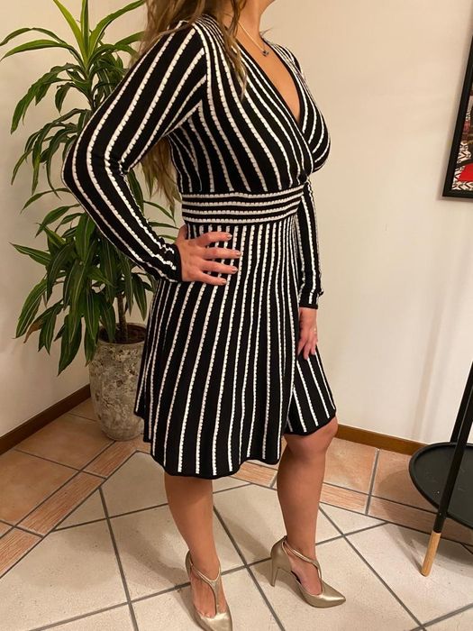 Vestido Calvin Klein NOVO - preto e branco riscas