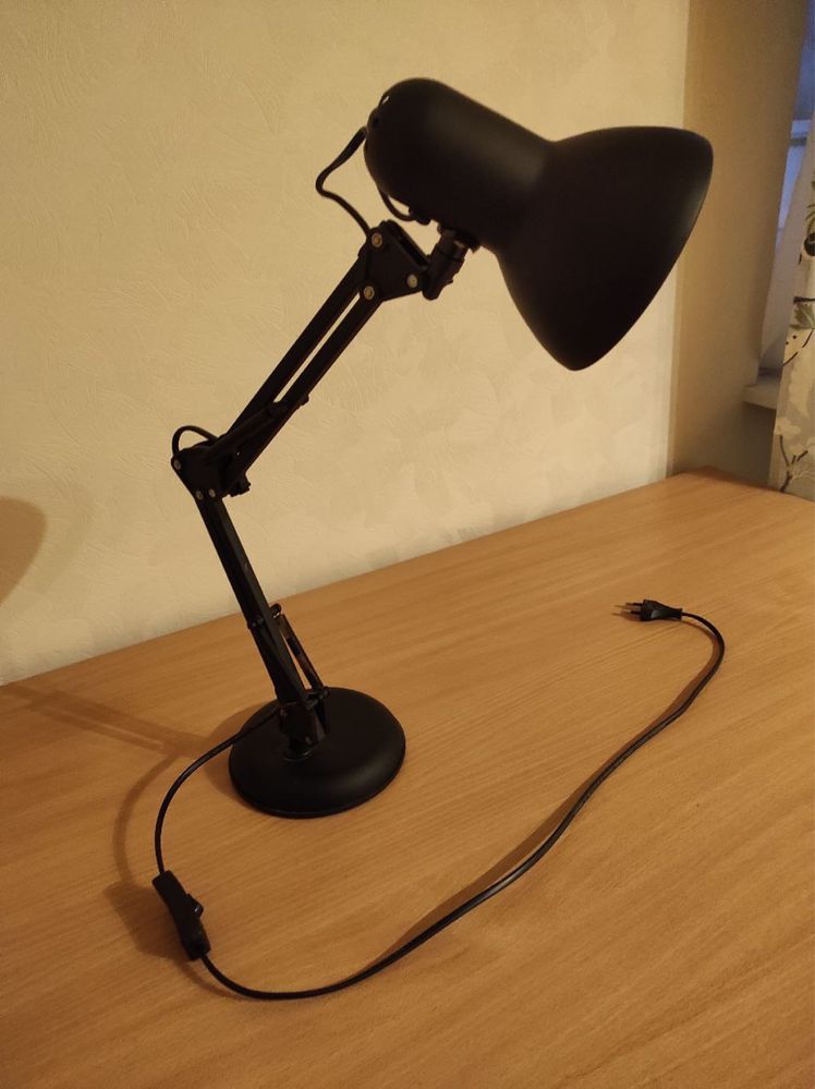 Настольная рабочая лампа в стиле Pixar светильник