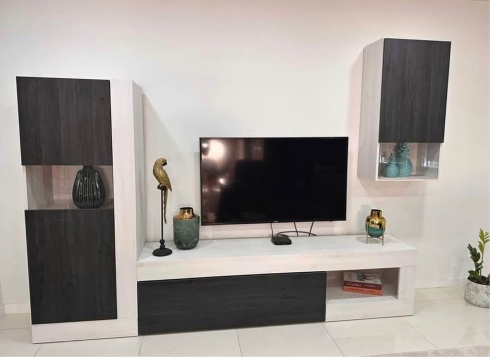 Moveis de sala + mesa de centro - como novo