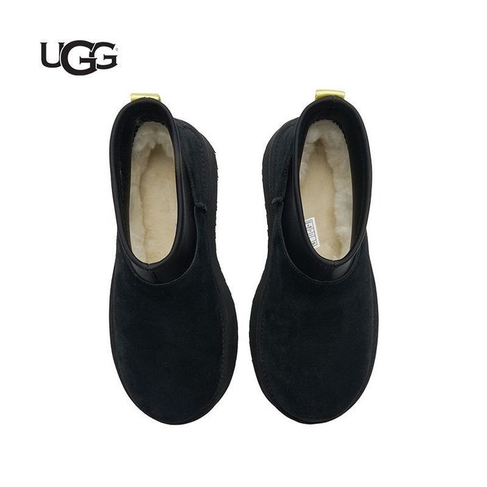 Натуральні угги Ugg на масивній підошві висока