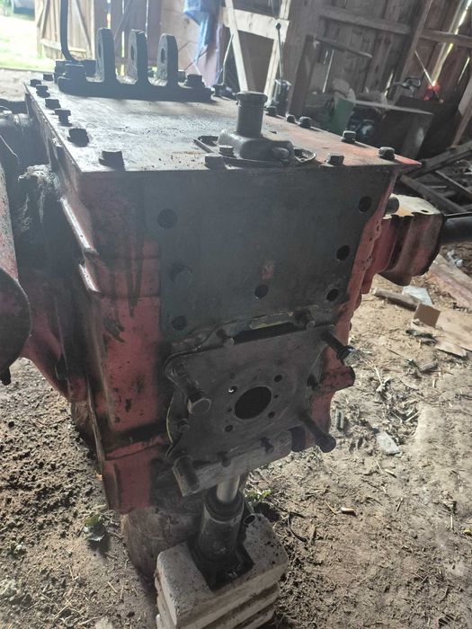 Most tył nowe łożyska MTZ 82 skrzynia biegów pośrednia