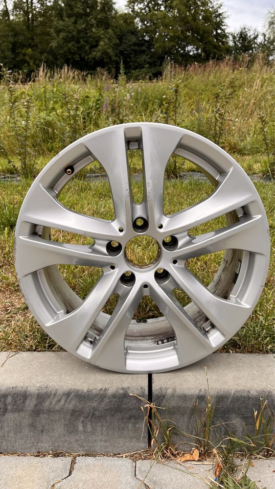 Felgi aluminiowe R17 (5x112) - J8,0 x 17H2 x ET48  super stan.