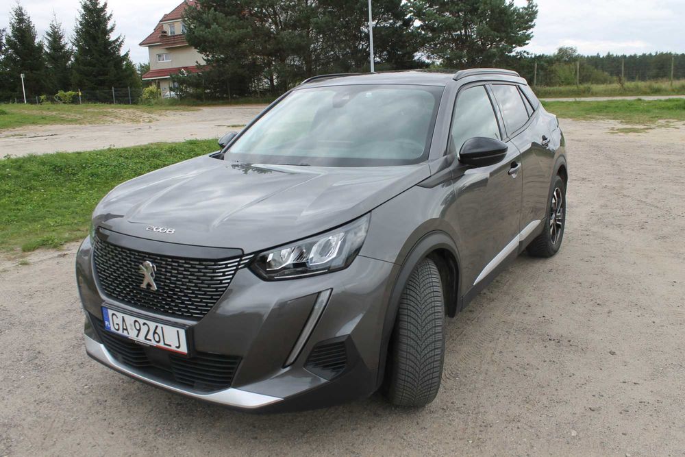 peugeot 2008 rok 2023 licznik 3D