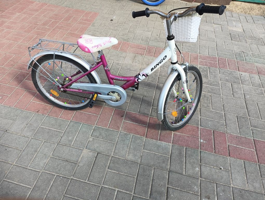 Rowerek dziecięcy 20 cali koła + kask b twin