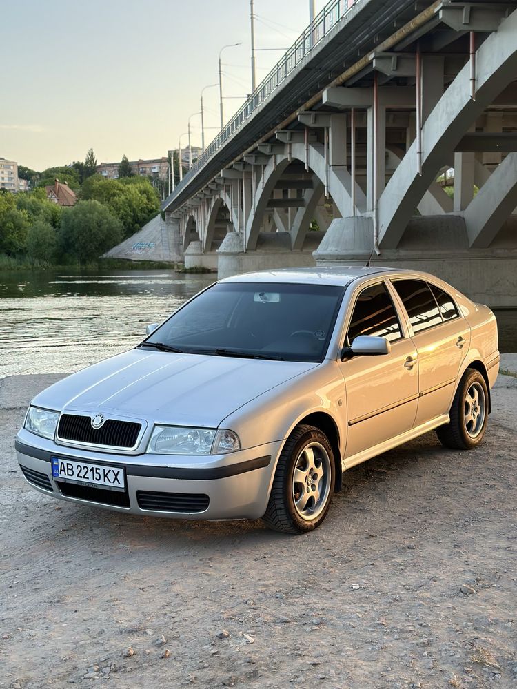 Skoda octavia tour 1.6 mpi