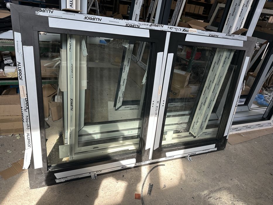 Okno z profili aluminiowych Aluprof ,kolor czarny