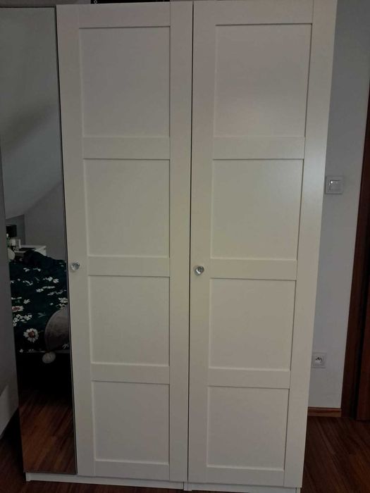 szafa PAX Ikea biała z małym  lustrem