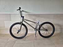 Bicicleta Specialized P-Series BMX/Dirt Jump – Pronta a rolar!