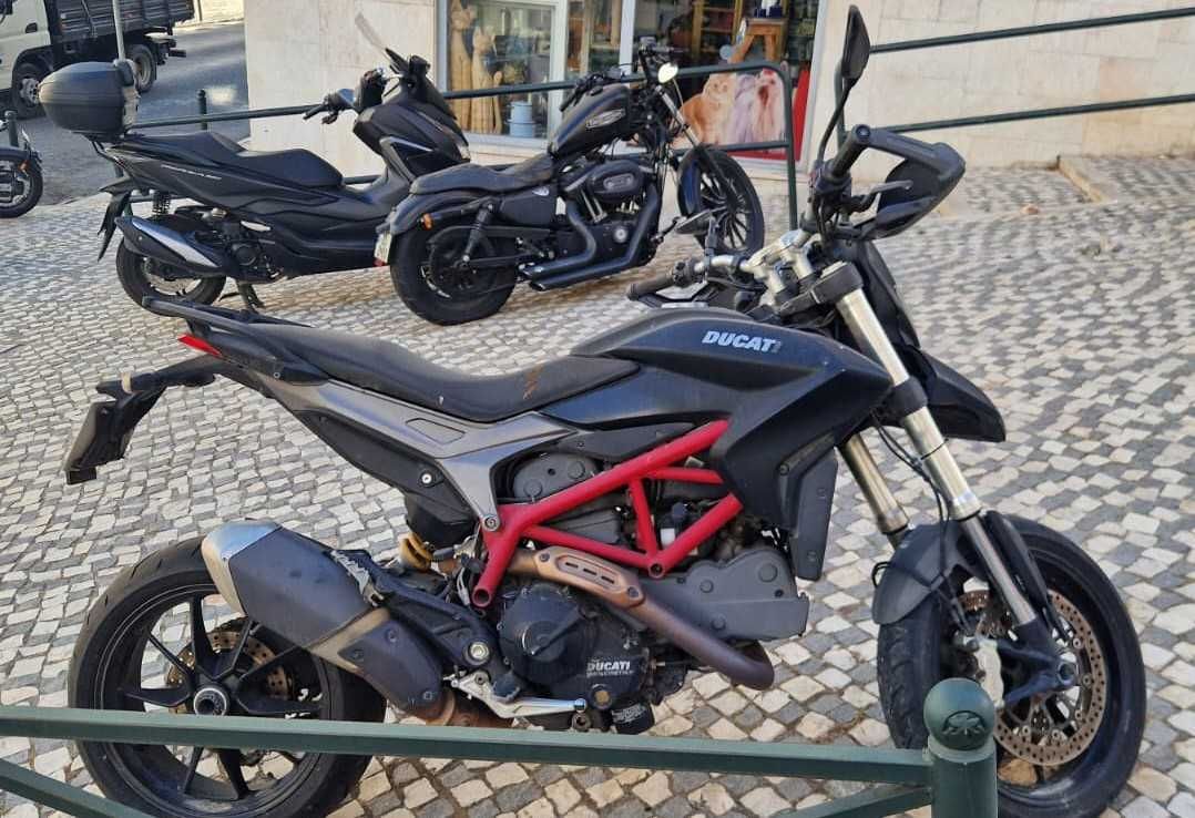 Ducati Hypermotard 821 com Avaria elétrica