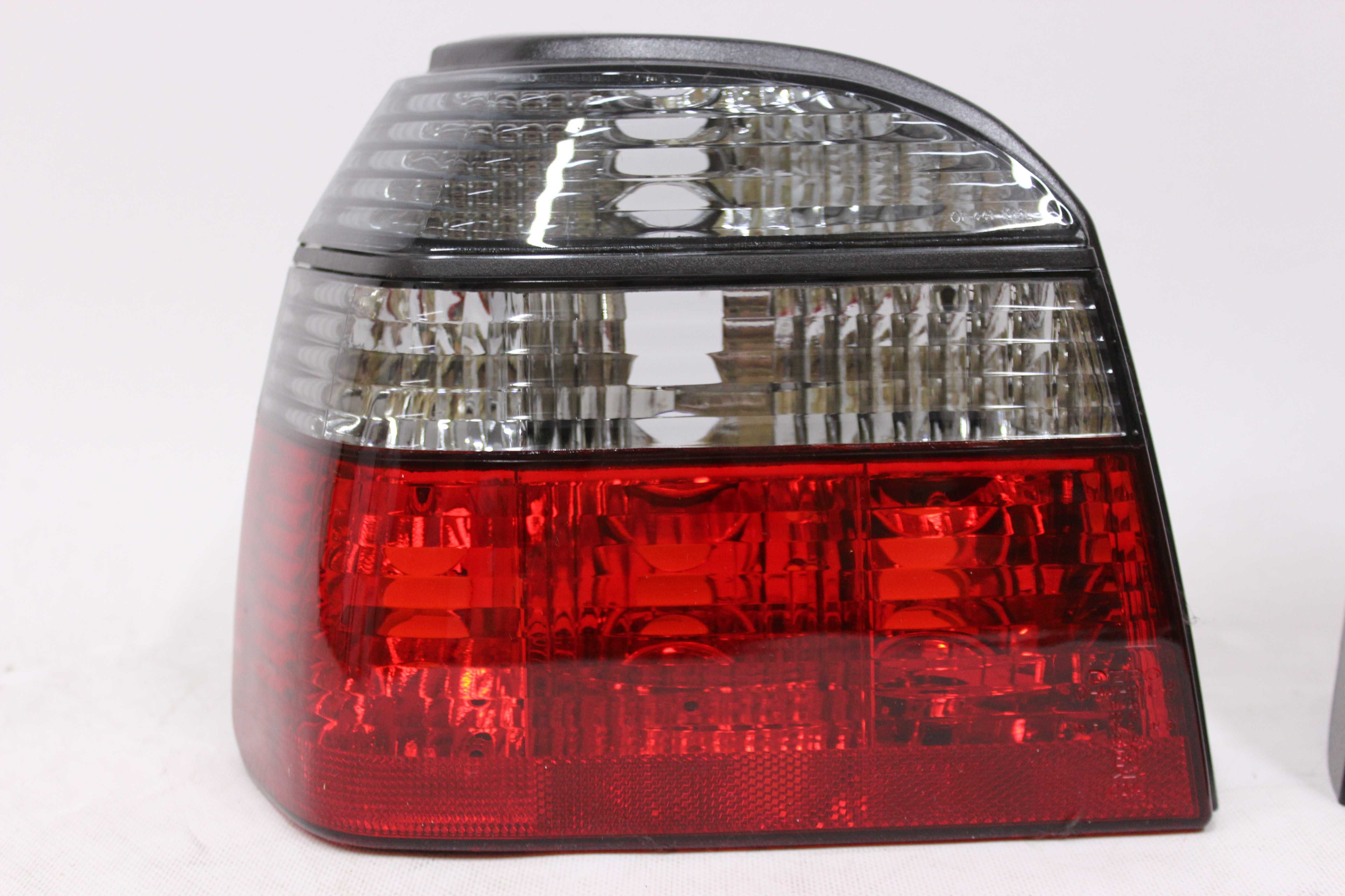 Lampy światła tył tylne VW Golf 3 r.92-97 hatchback RED SMOKE NOWE