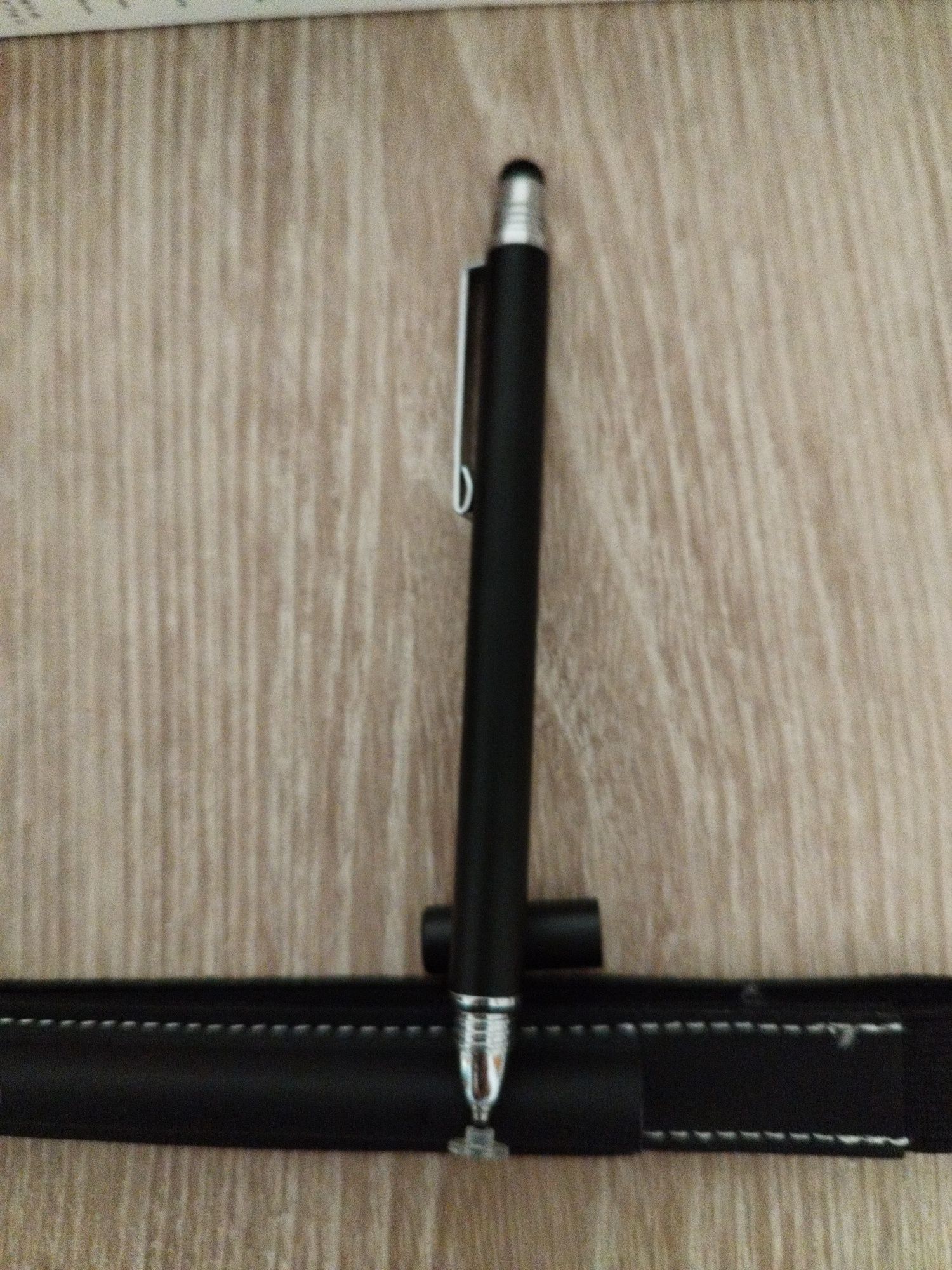 Caneta universal p/ tablet e bolsa