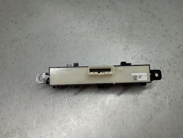 Botão / interruptor 4 piscas DACIA Sandero III