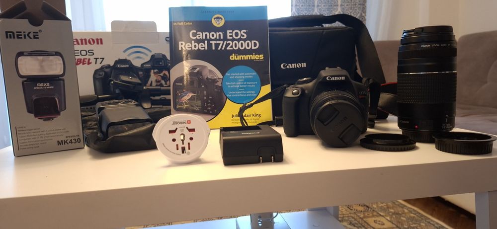Canon EOS Rebel 2000D premium kit + meike mk430 lampa błyskowa i tripo