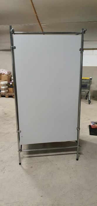 Przymierzalnia wolnostojąca