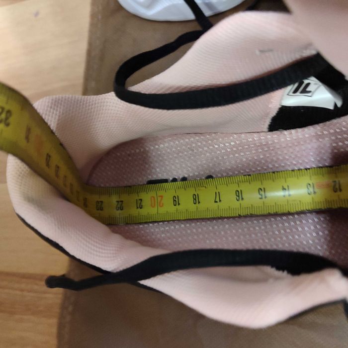 кроссовки Fila DLS новые.