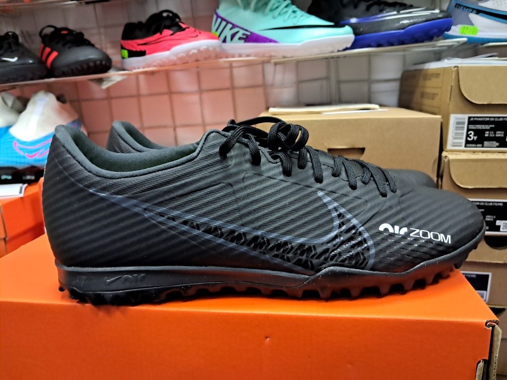 Сороконіжки Nike ZOOM Mercurial VAPOR 15 Academ TF DJ5635-001 оригінал