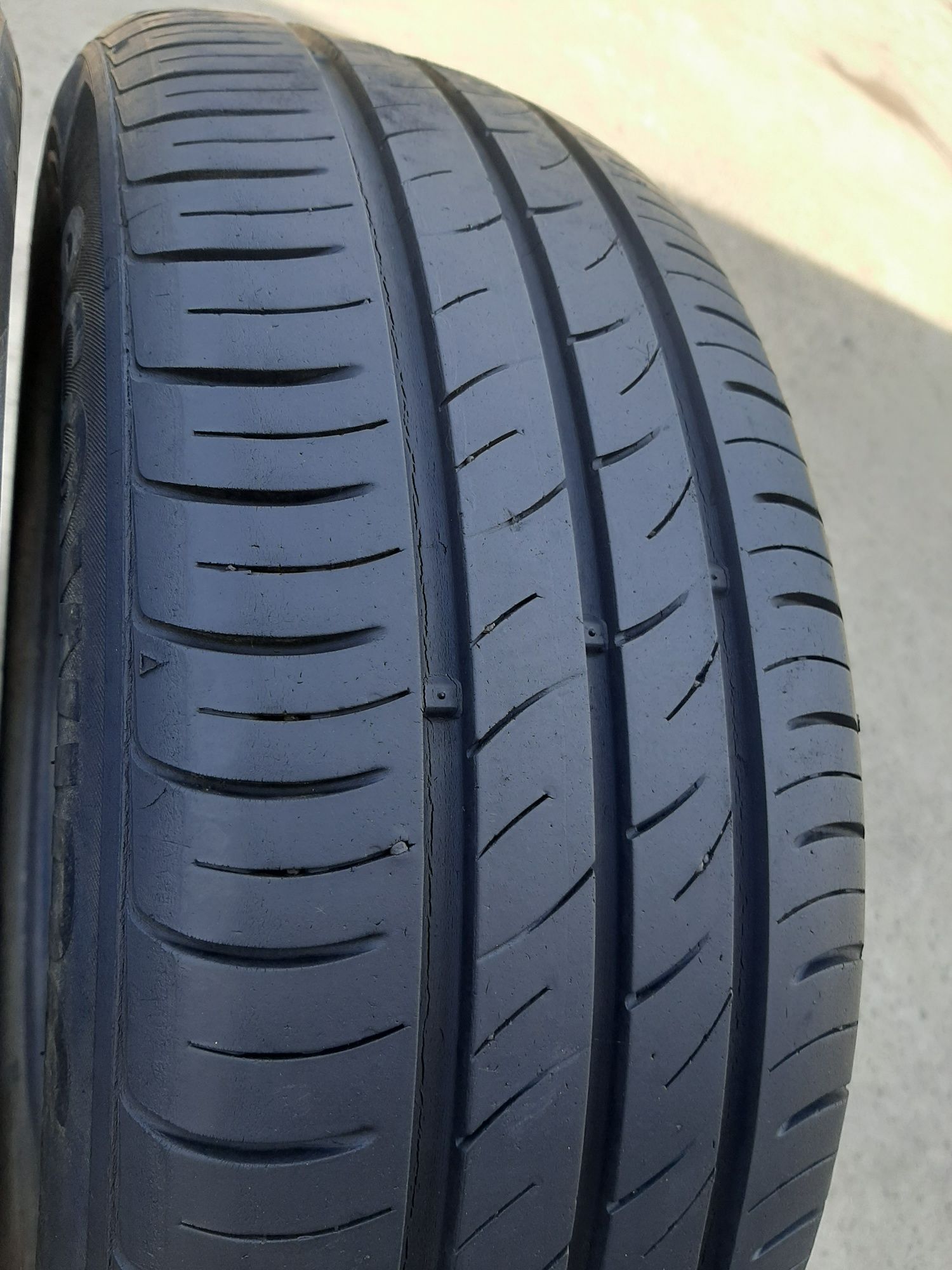 Шини 185*60R15 Kumho