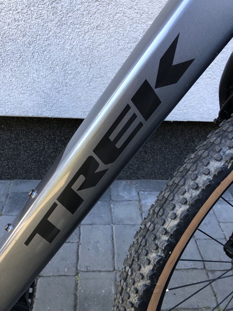 Rower elektryczny Trek Dual Sport+ 2