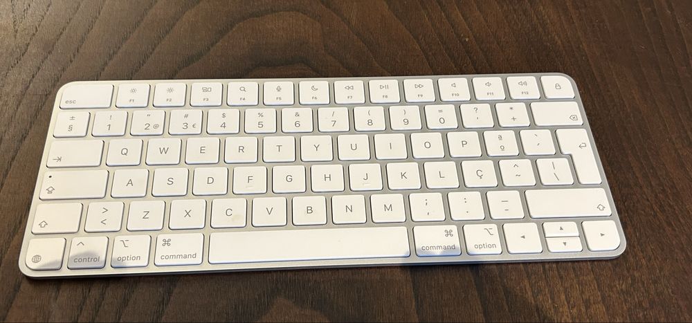 Acessórios para o iPad Air 11-inch (M3) Wi-Fi + Cellular